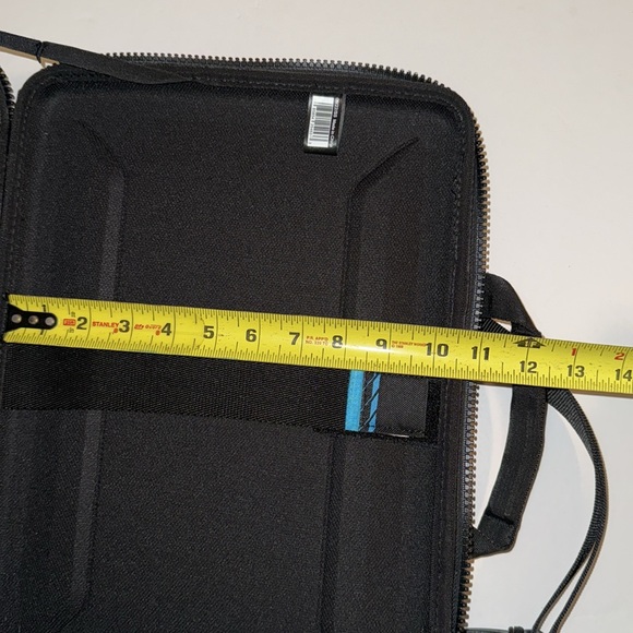 Thule - Gauntlet 4 Attaché Briefcase. - Picture 7 of 8